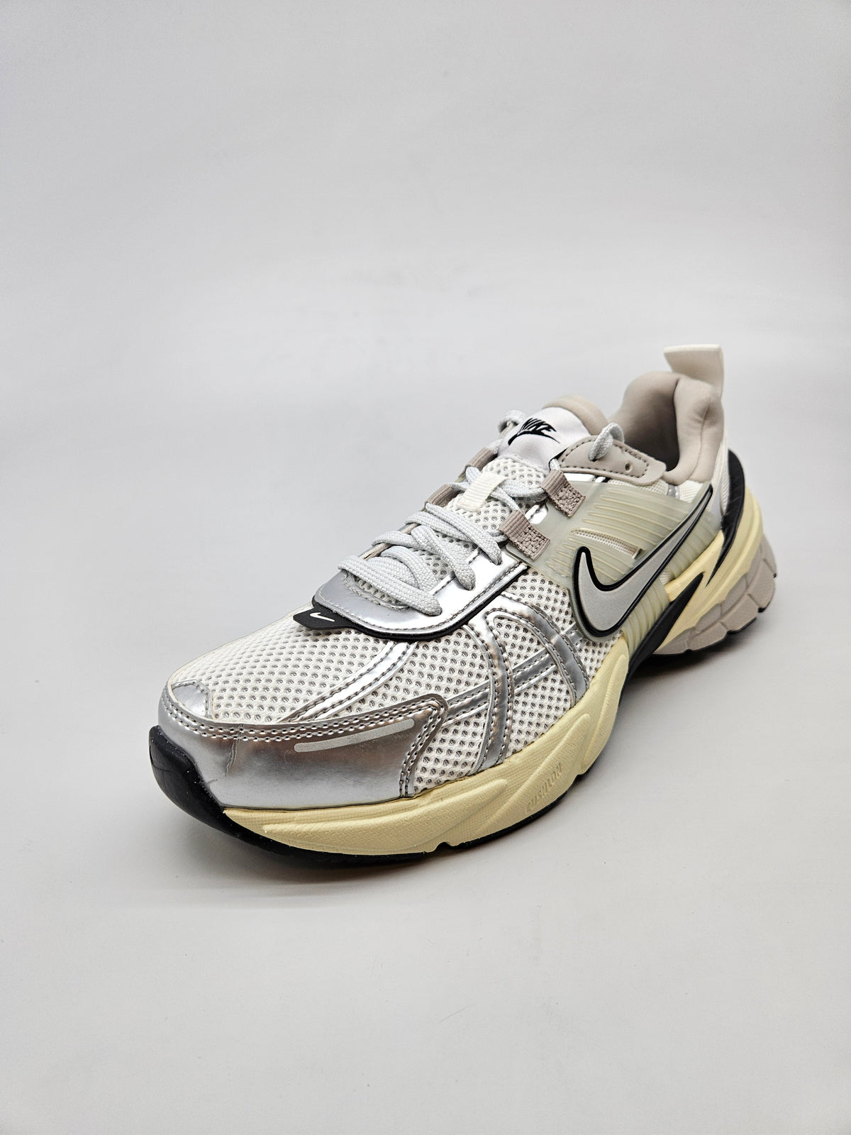 NIKE NOVI ORIGINAL PATIKI BR 40