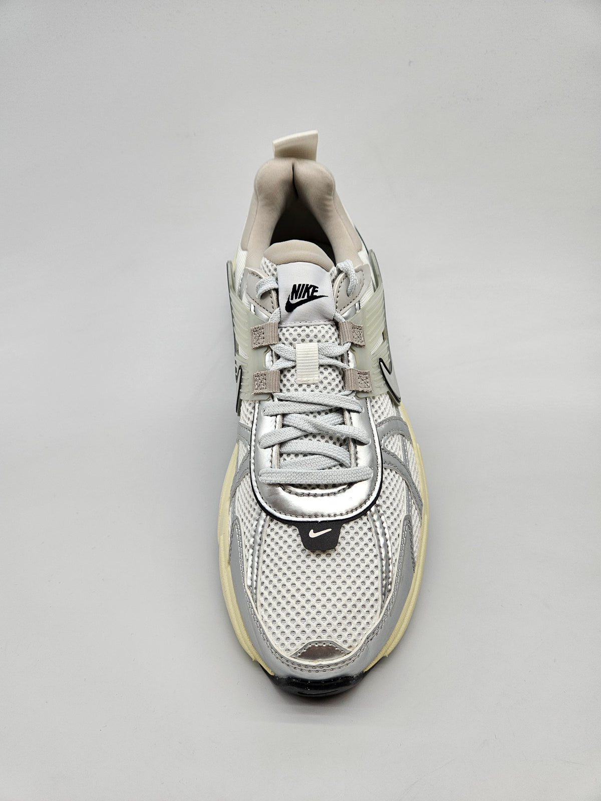 NIKE NOVI ORIGINAL PATIKI BR 40