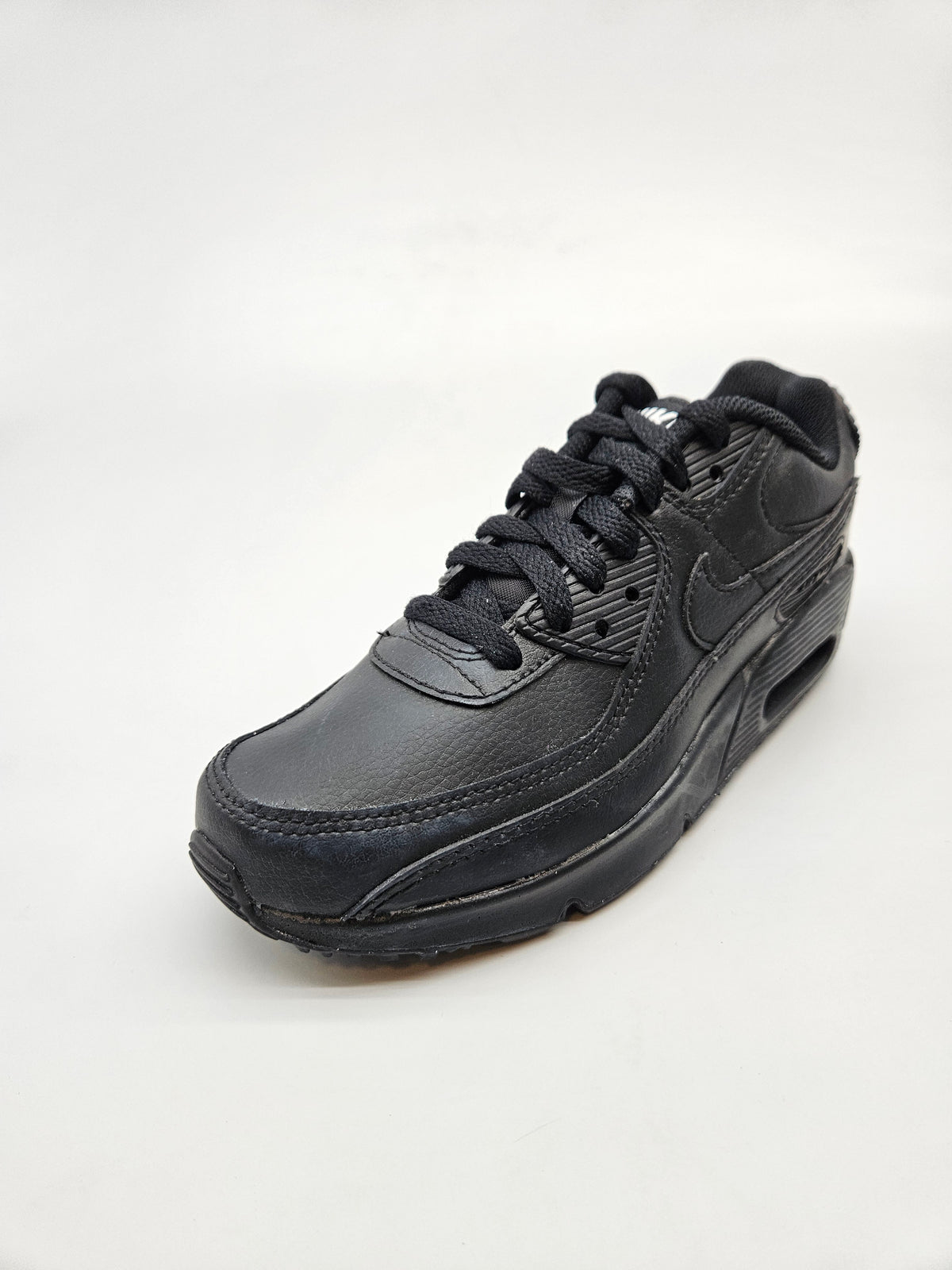 NIKE AIRMAX NOVI ORIGINAL PATIKI BR 36
