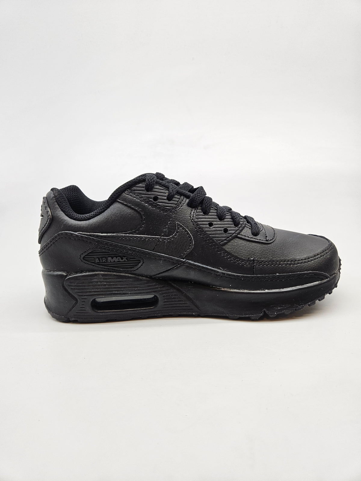 NIKE AIRMAX NOVI ORIGINAL PATIKI BR 36