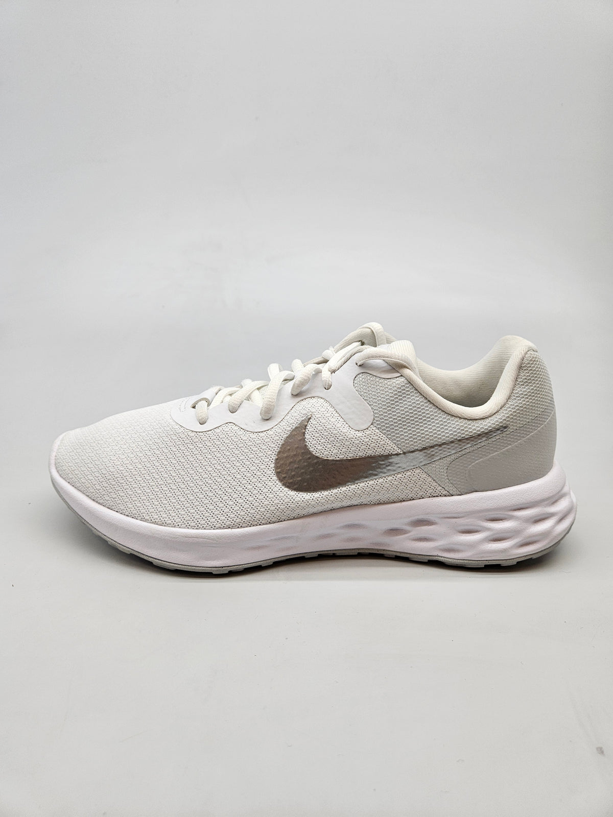 NIKE NOVI ORIGINAL PATIKI BR 40.5