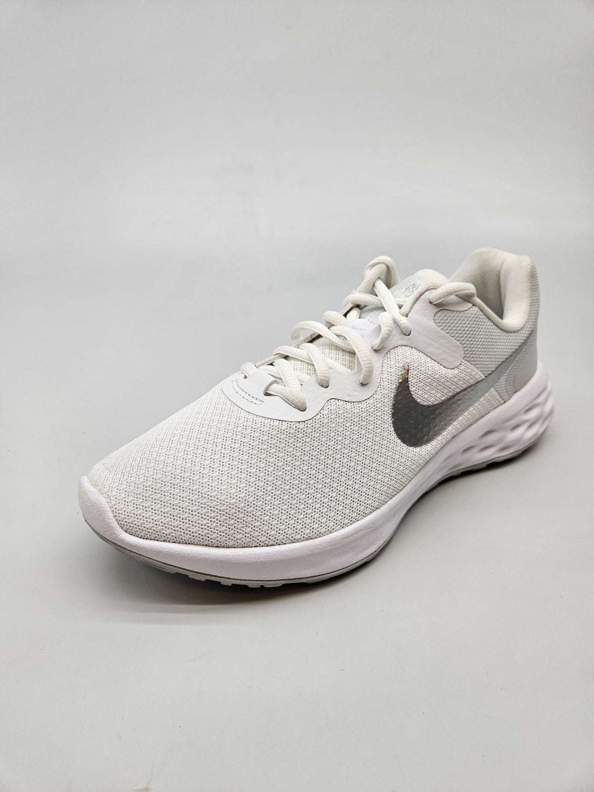NIKE NOVI ORIGINAL PATIKI BR 40.5
