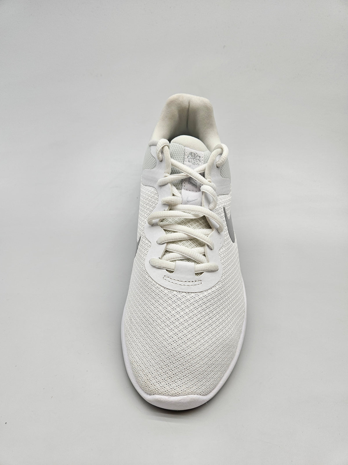 NIKE NOVI ORIGINAL PATIKI BR 40.5