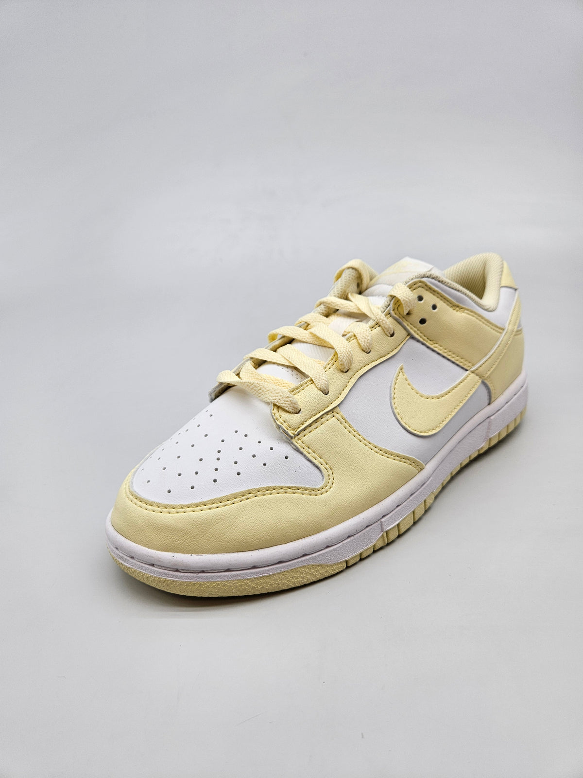 NIKE NOVI ORIGINAL PATIKI BR 40
