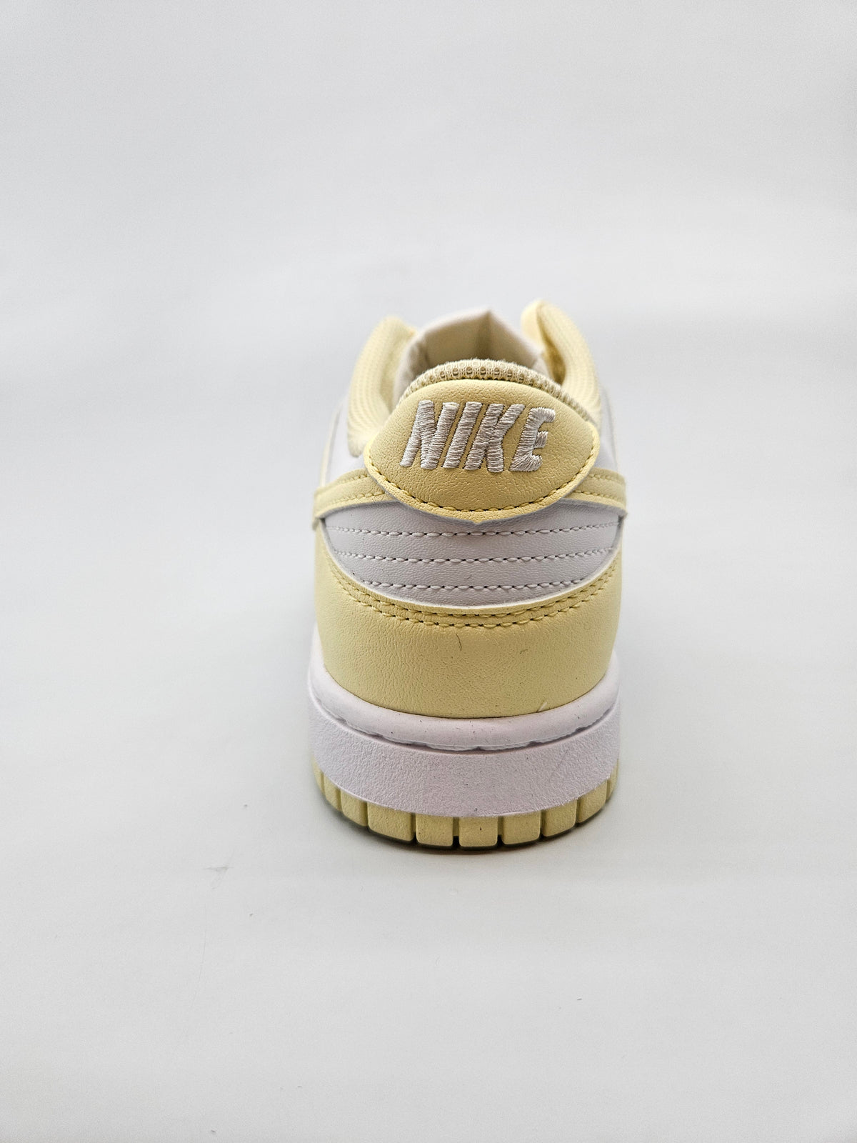 NIKE NOVI ORIGINAL PATIKI BR 40