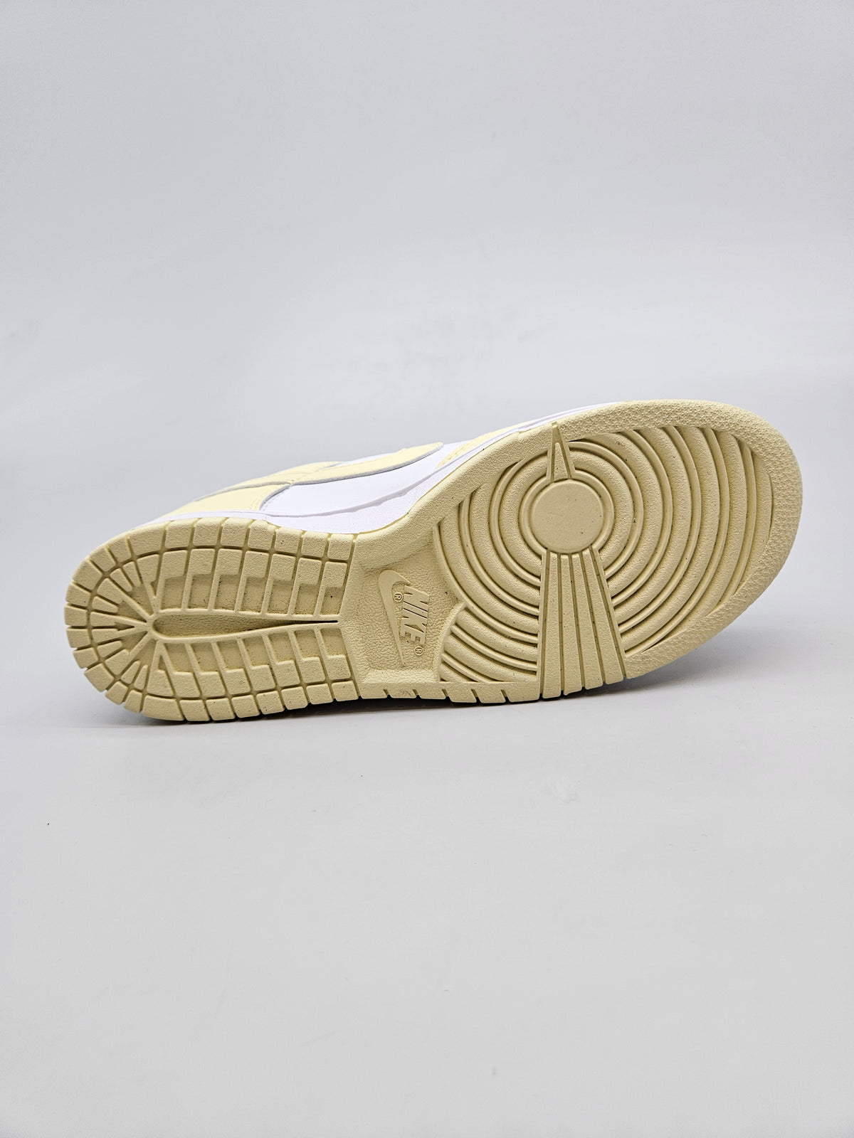NIKE NOVI ORIGINAL PATIKI BR 40