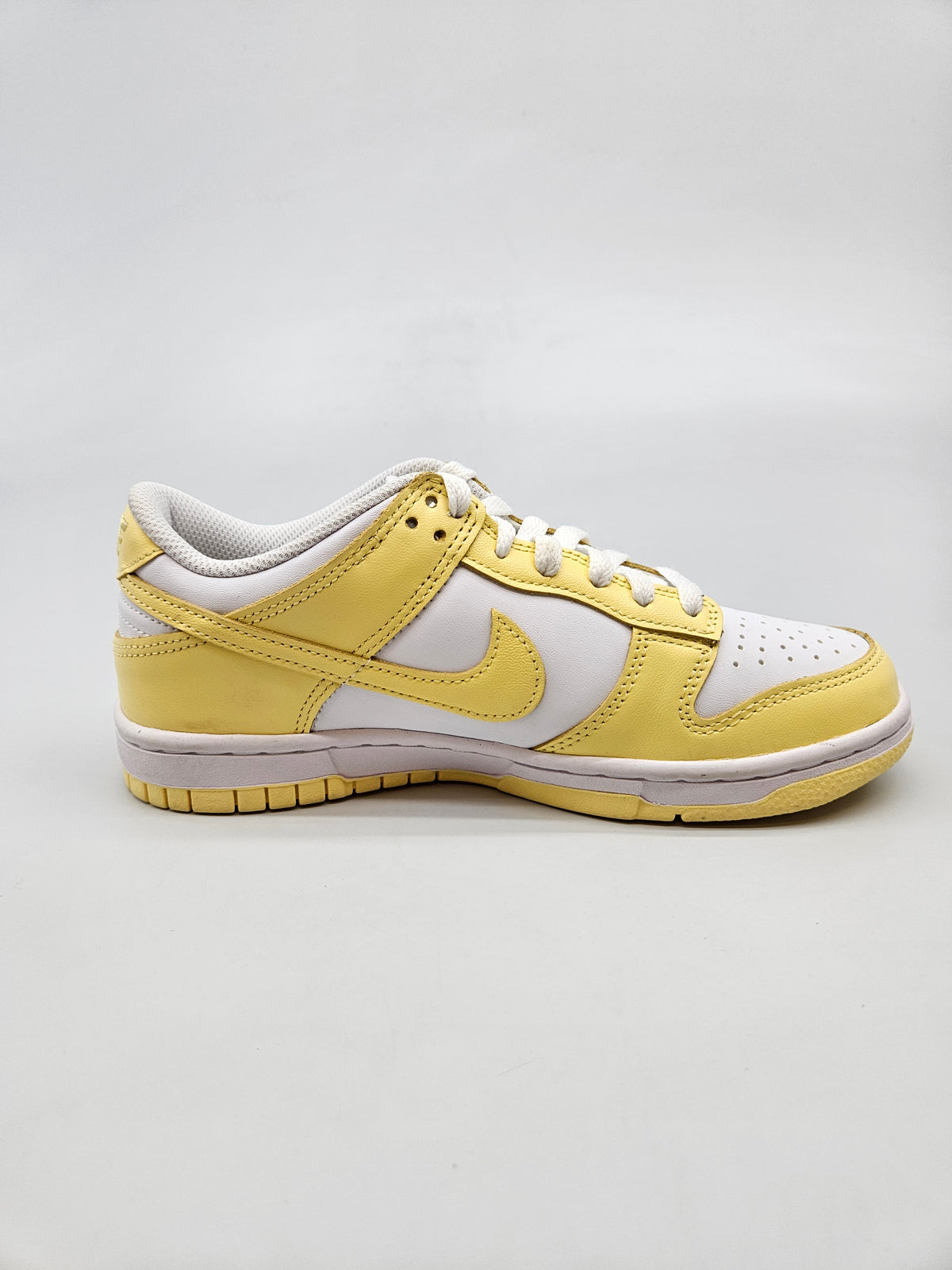 NIKE NOVI ORIGINAL PATIKI BR 36