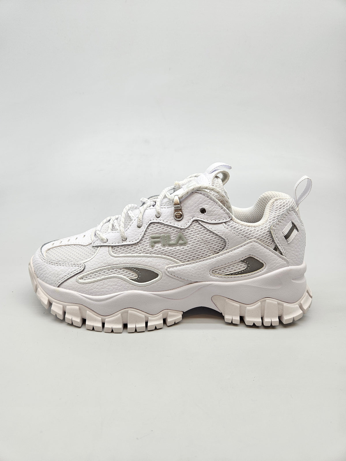 FILA NOVI ORIGINAL PATIKI BR 38