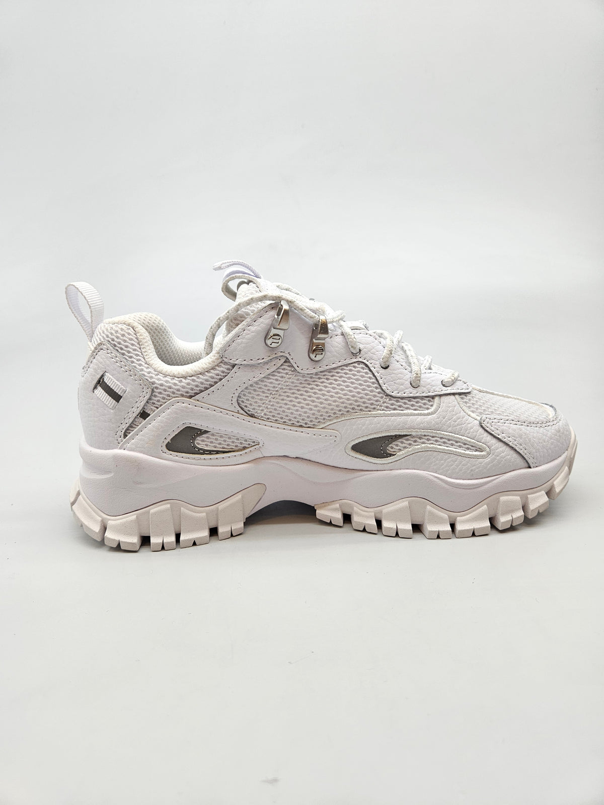 FILA NOVI ORIGINAL PATIKI BR 38