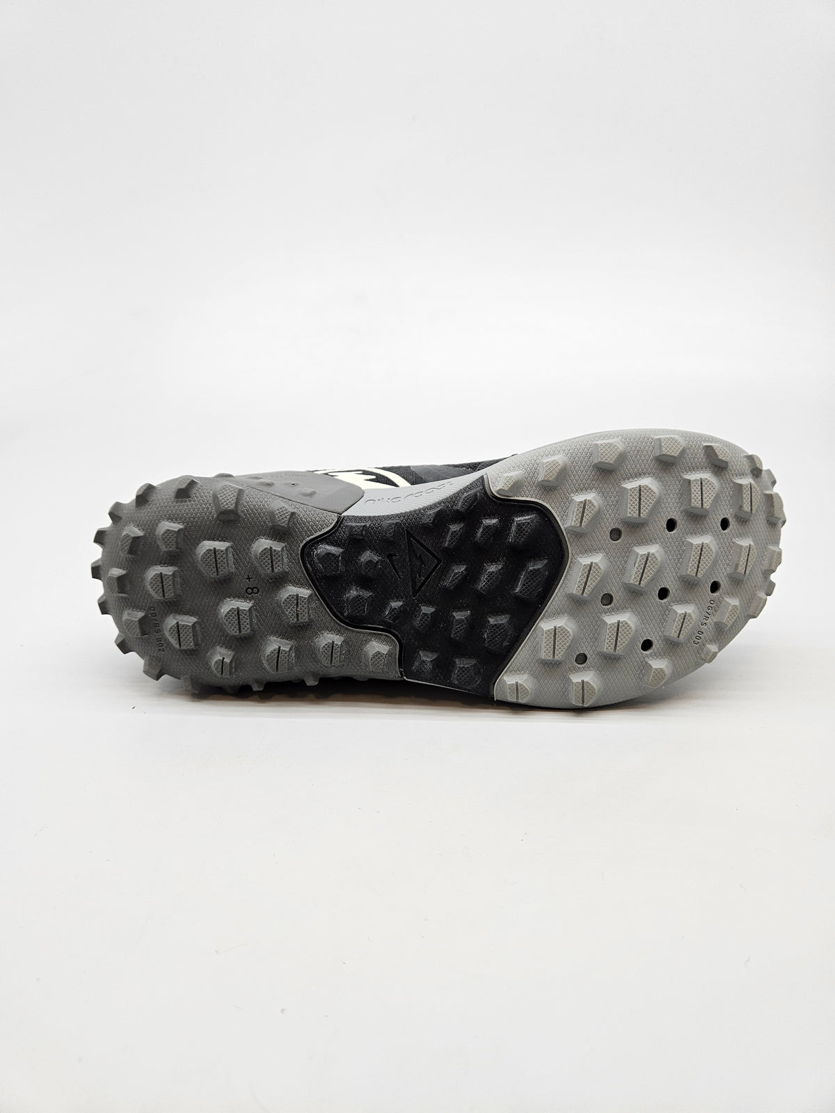NIKE NOVI ORIGINAL PATIKI BR 38.5