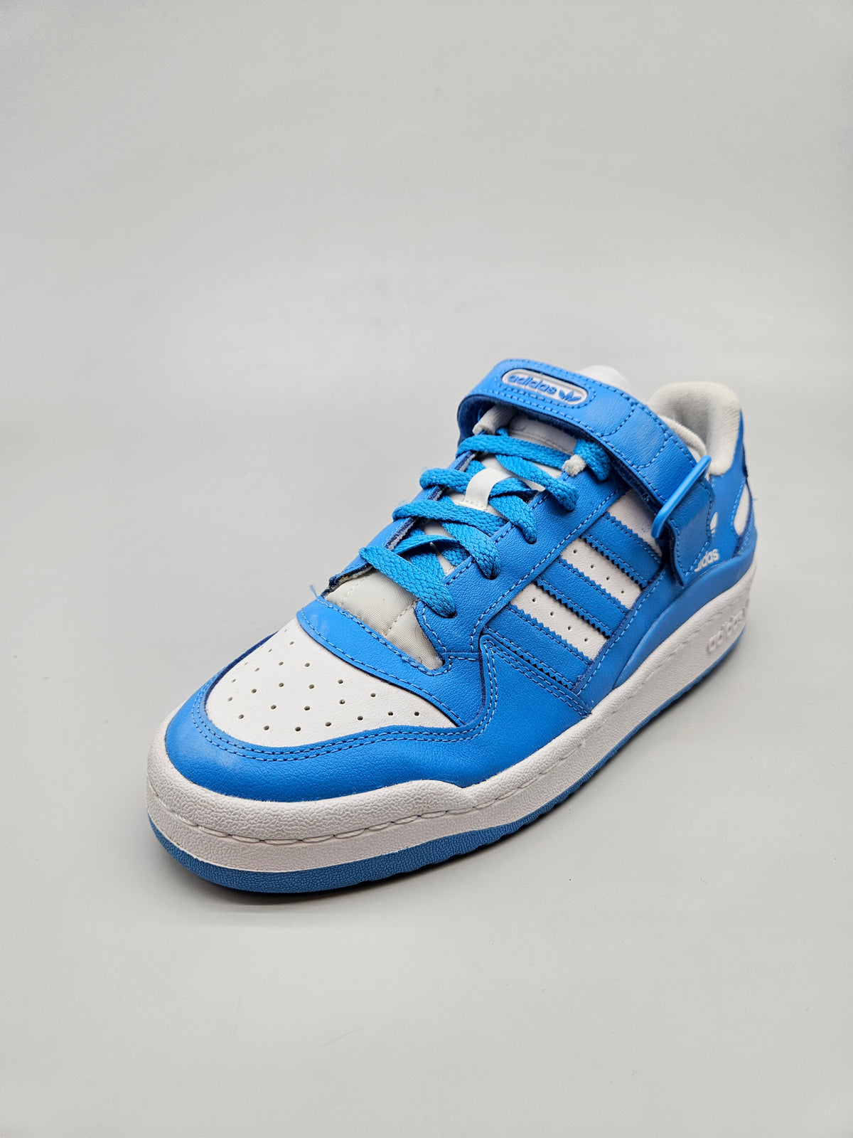 ADIDAS NOVI ORIGINAL PATIKI BR 40