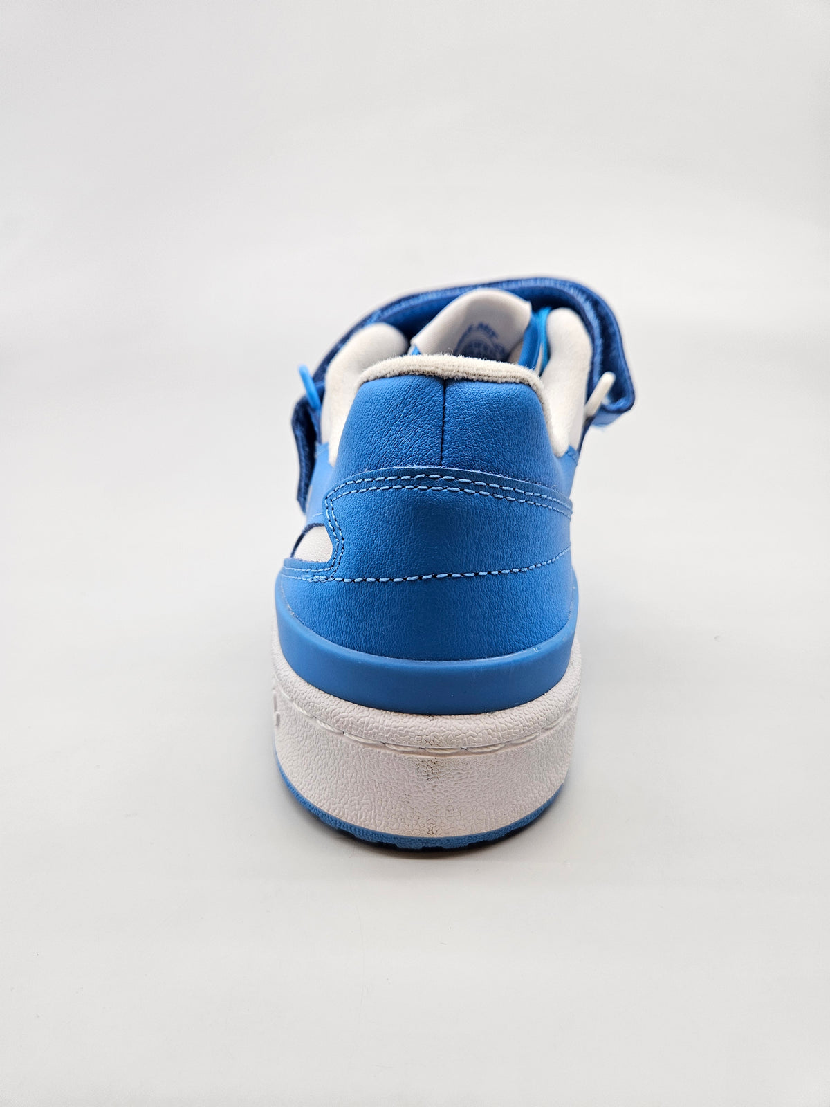 ADIDAS NOVI ORIGINAL PATIKI BR 40
