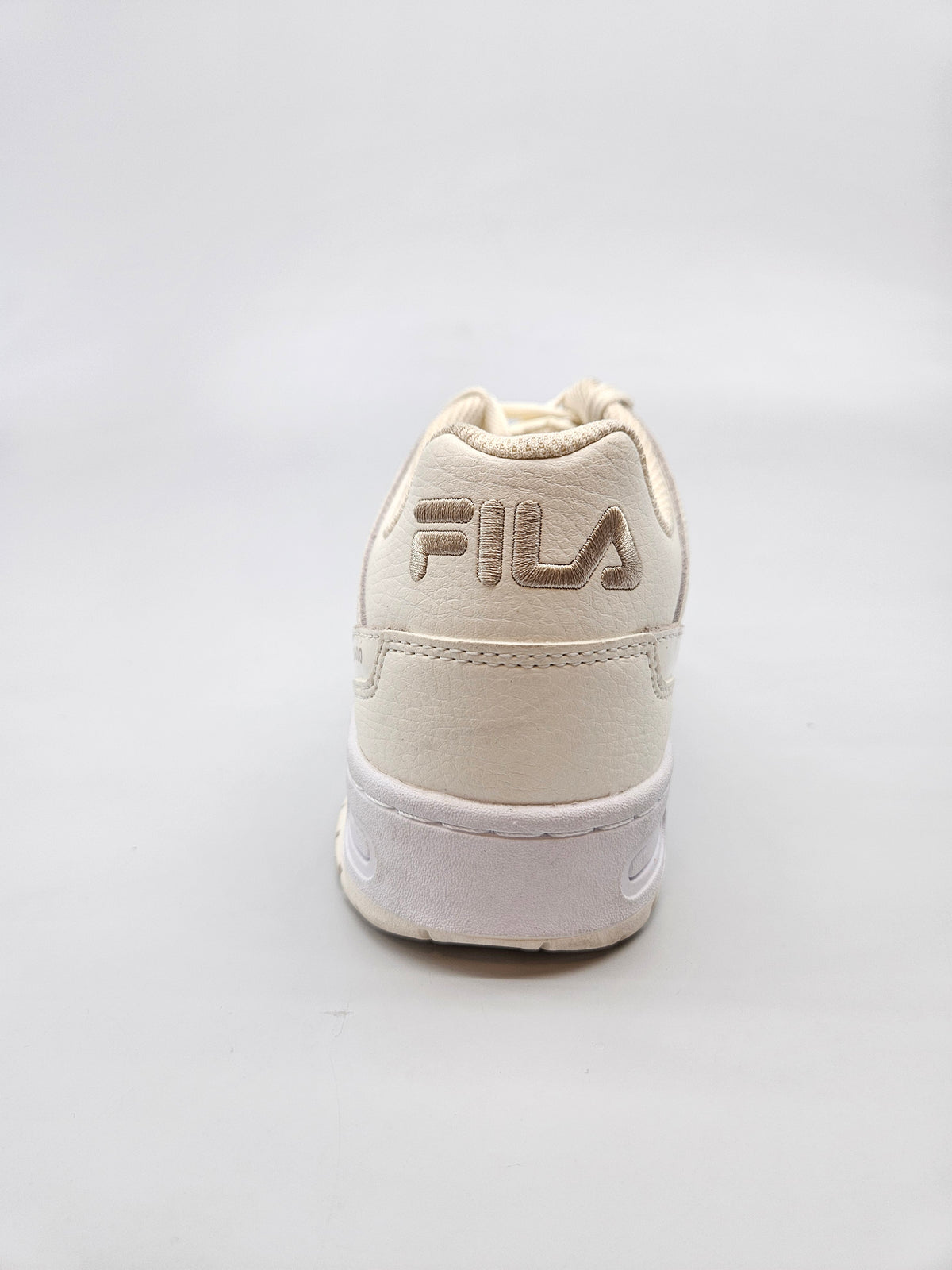 FILA NOVI ORIGINAL PATIKI BR 38