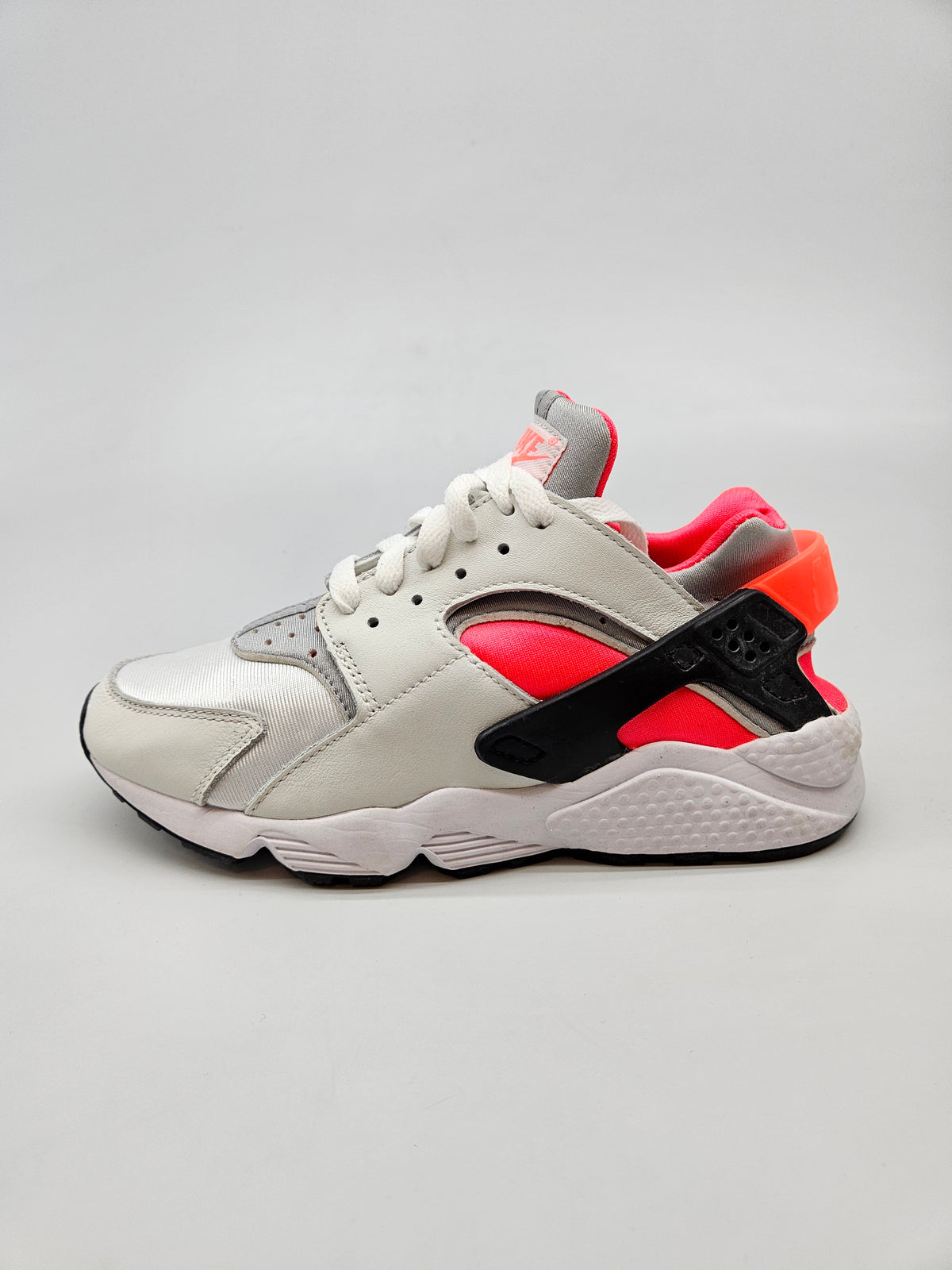 NIKE NOVI ORIGINAL PATIKI BR 39