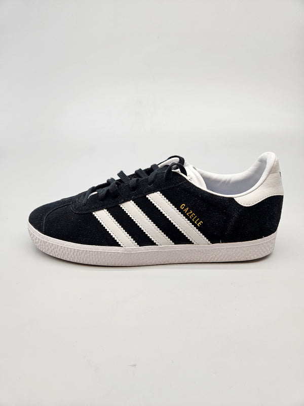 ADIDAS NOVI ORIGINAL PATIKI BR 38