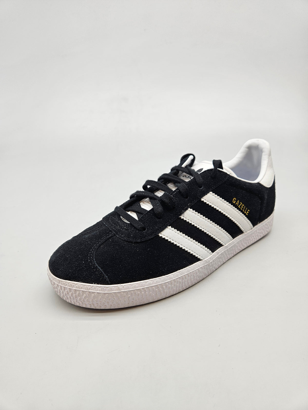 ADIDAS NOVI ORIGINAL PATIKI BR 38