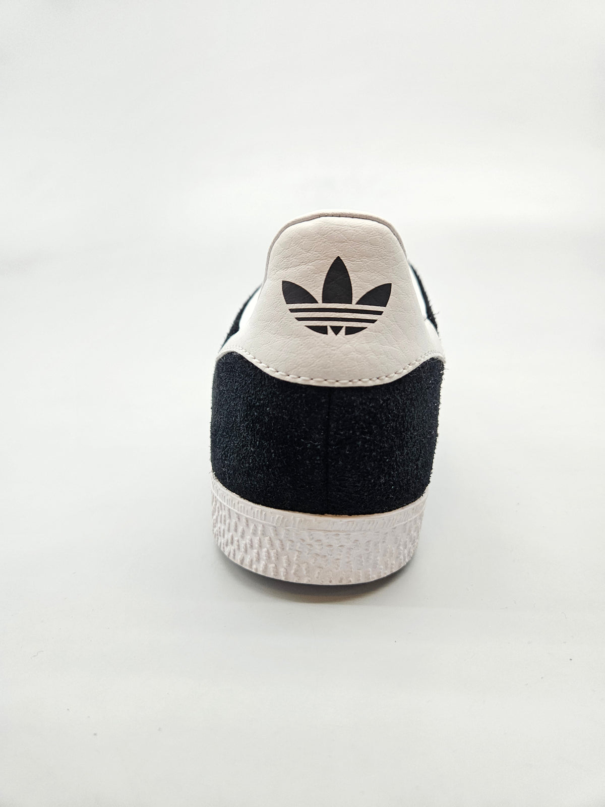 ADIDAS NOVI ORIGINAL PATIKI BR 38