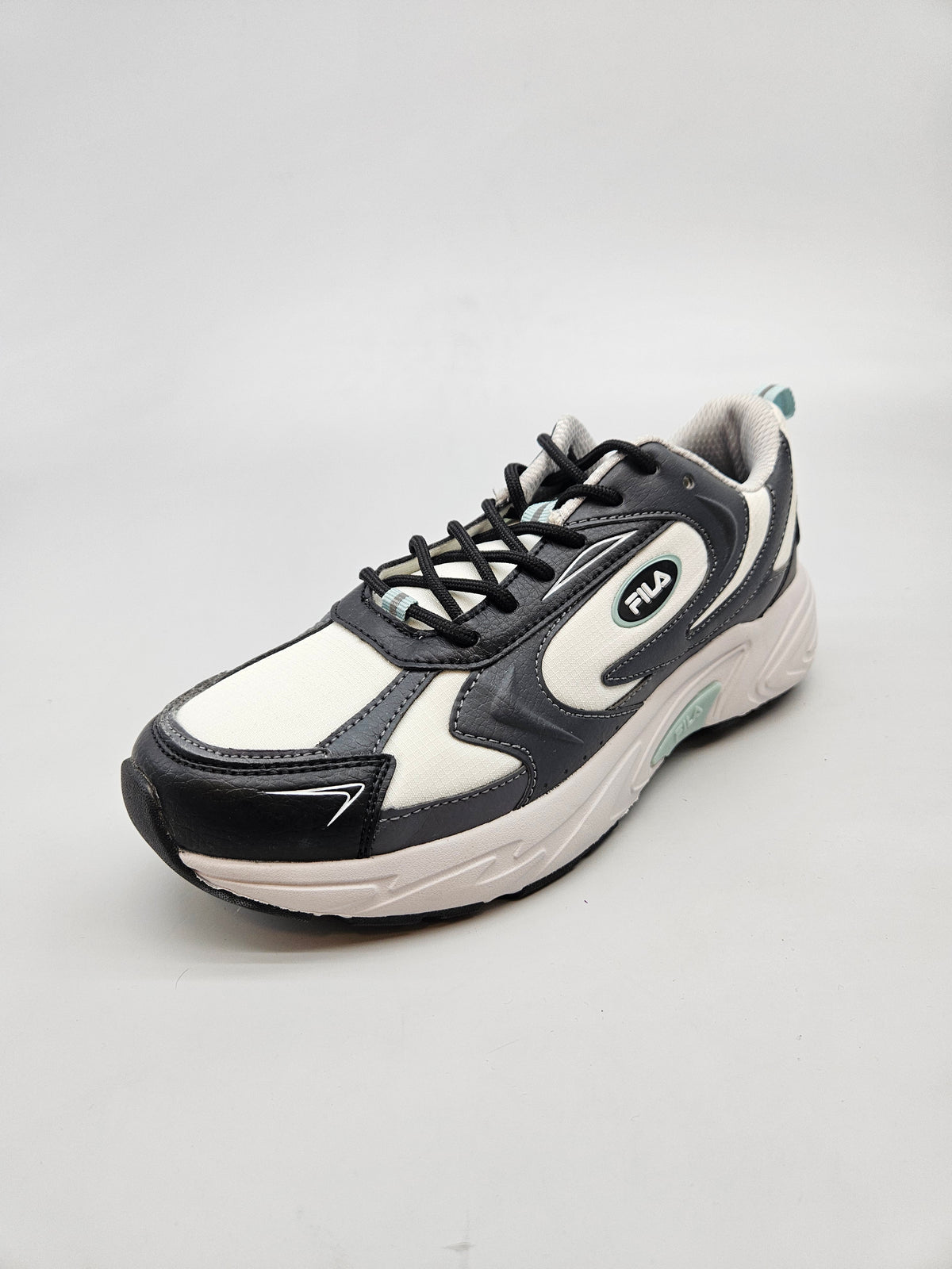 FILA NOVI ORIGINAL PATIKI BR 40