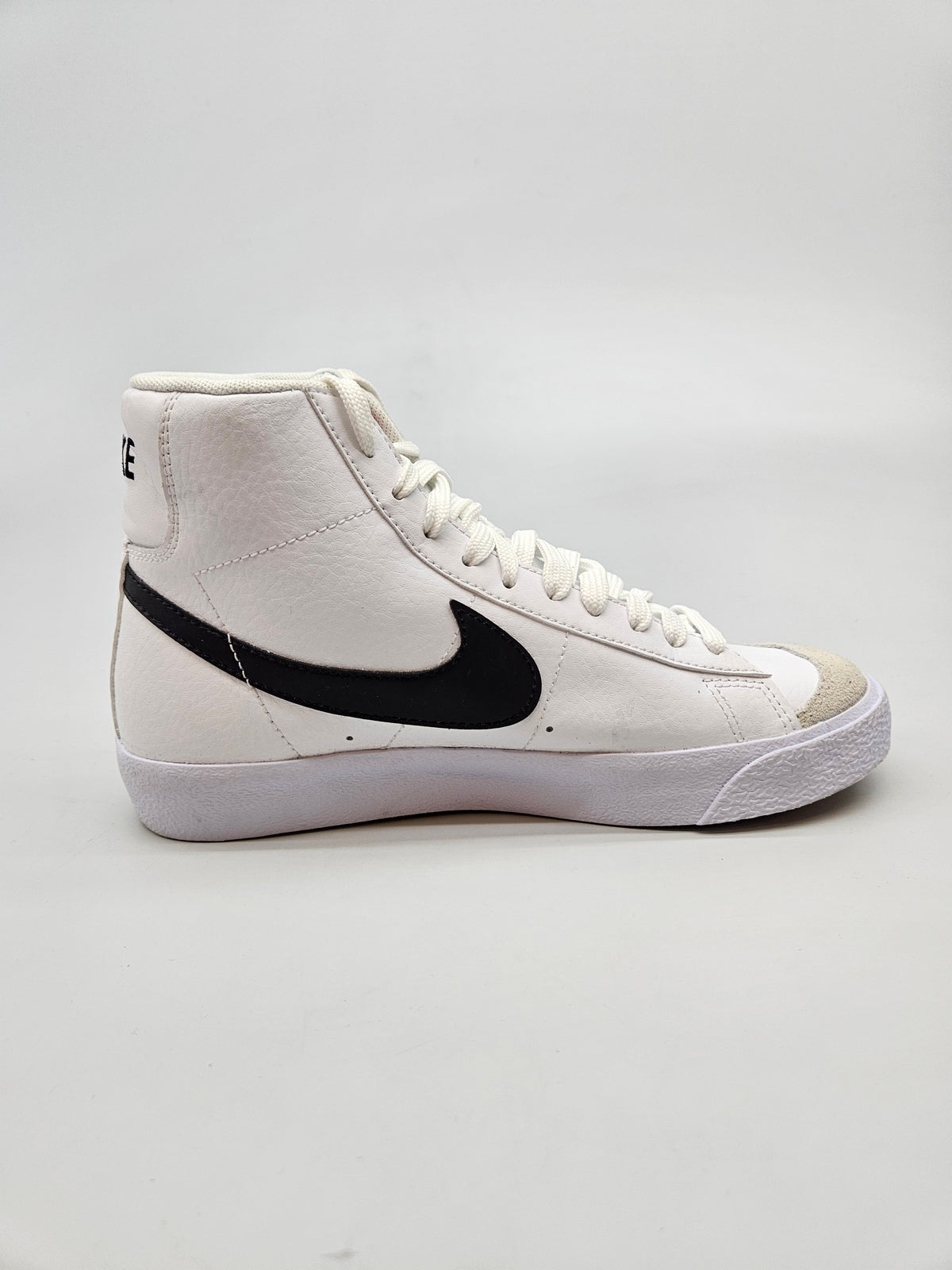 NIKE NOVI ORIGINAL PATIKI BR 36.5
