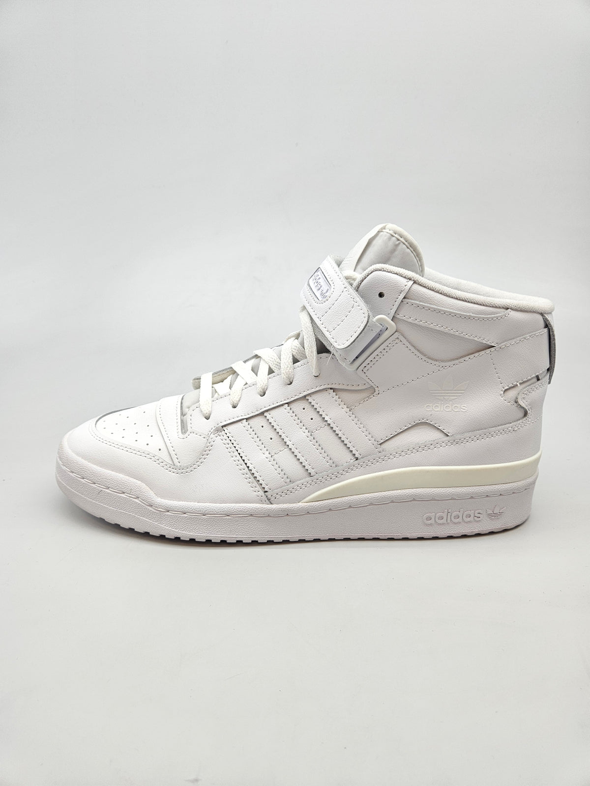 ADIDAS NOVI ORIGINAL PATIKI BR 46