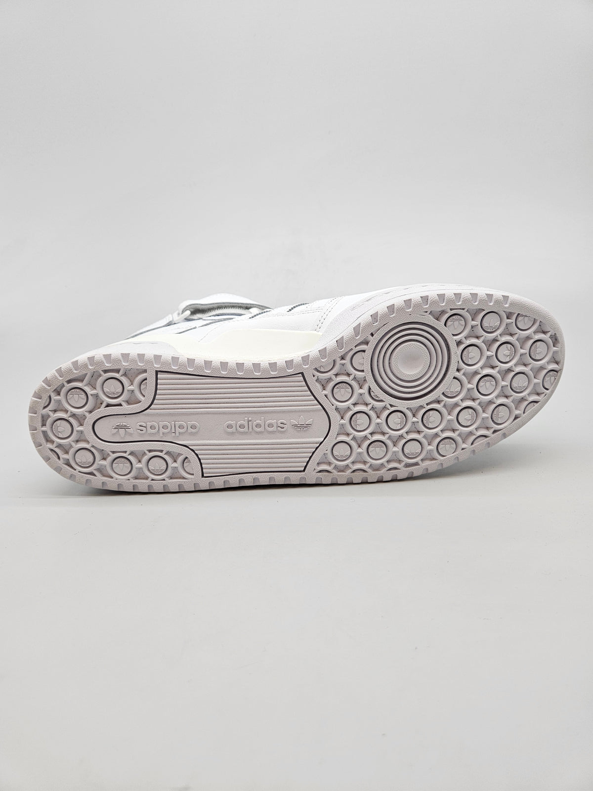 ADIDAS NOVI ORIGINAL PATIKI BR 46