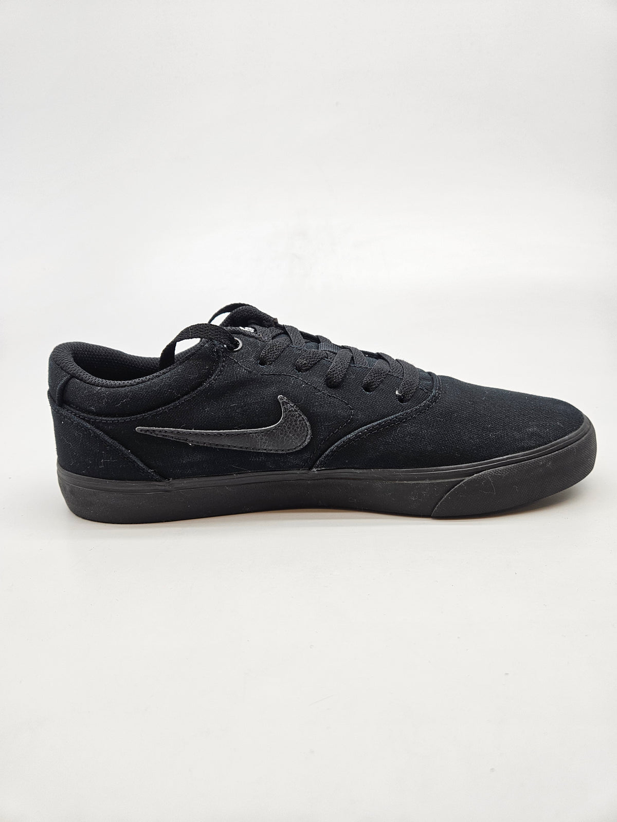NIKE NOVI ORIGINAL PATIKI BR 42.5