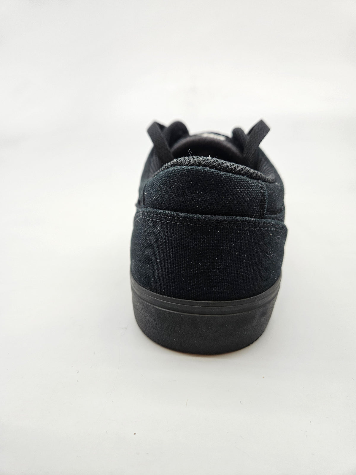 NIKE NOVI ORIGINAL PATIKI BR 42.5