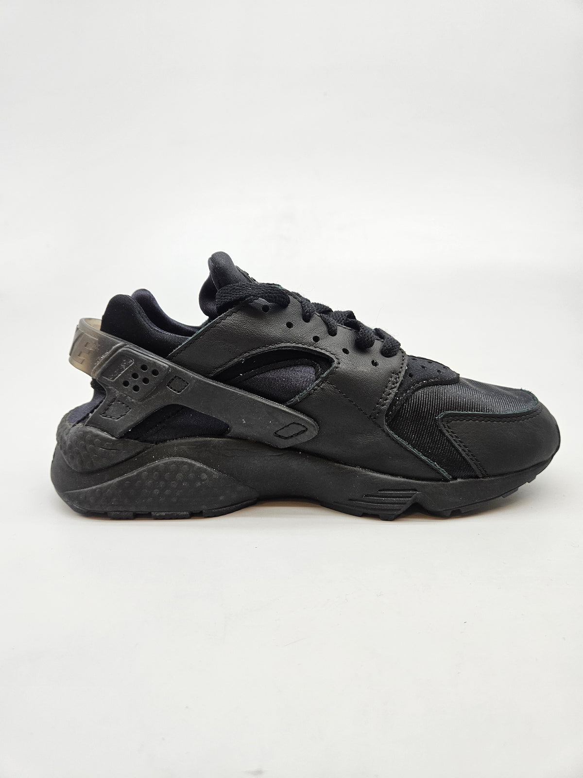 NIKE NOVI ORIGINAL PATIKI BR 38
