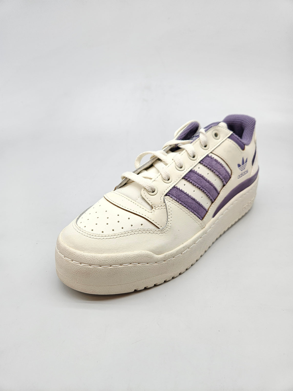ADIDAS NOVI ORIGINAL PATIKI BR 41