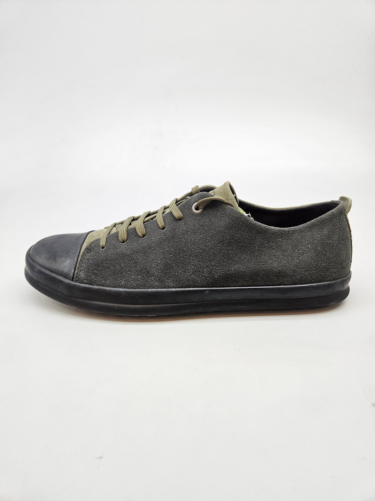 CAMPER NOVI ORIGINAL PATIKI BR 46