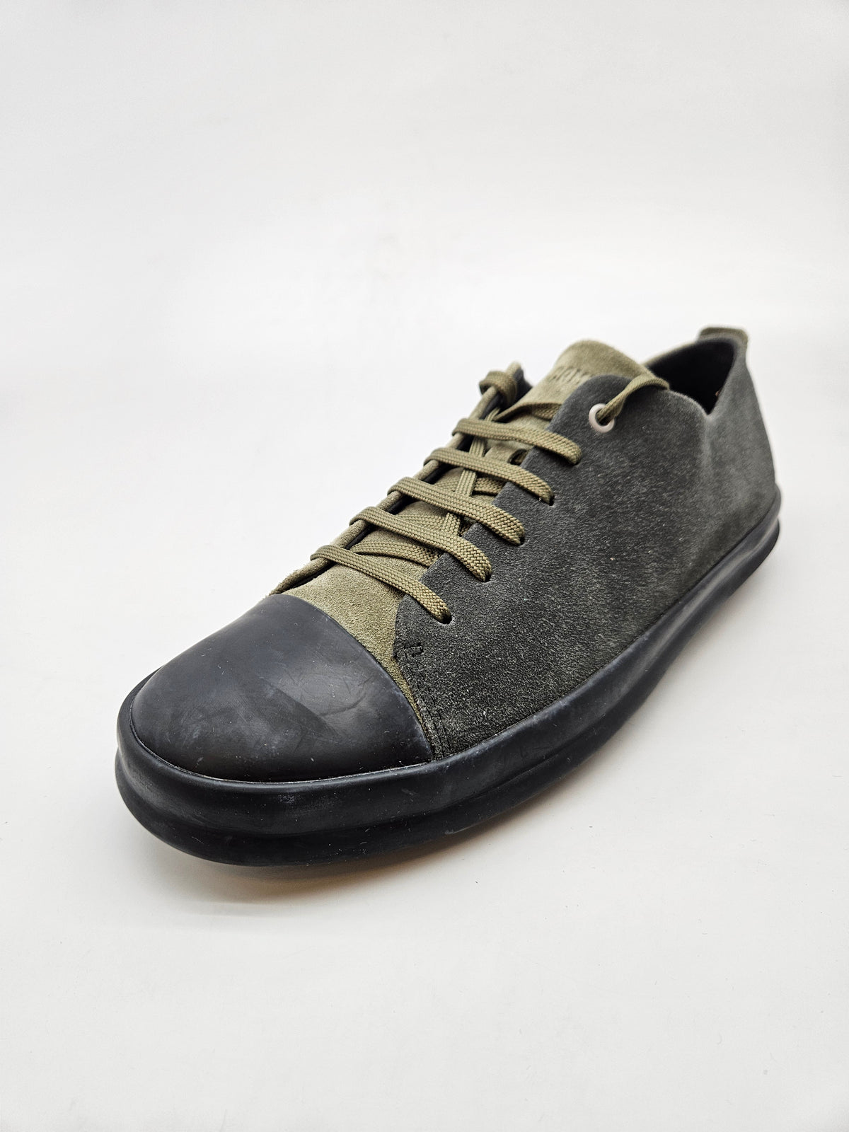 CAMPER NOVI ORIGINAL PATIKI BR 46