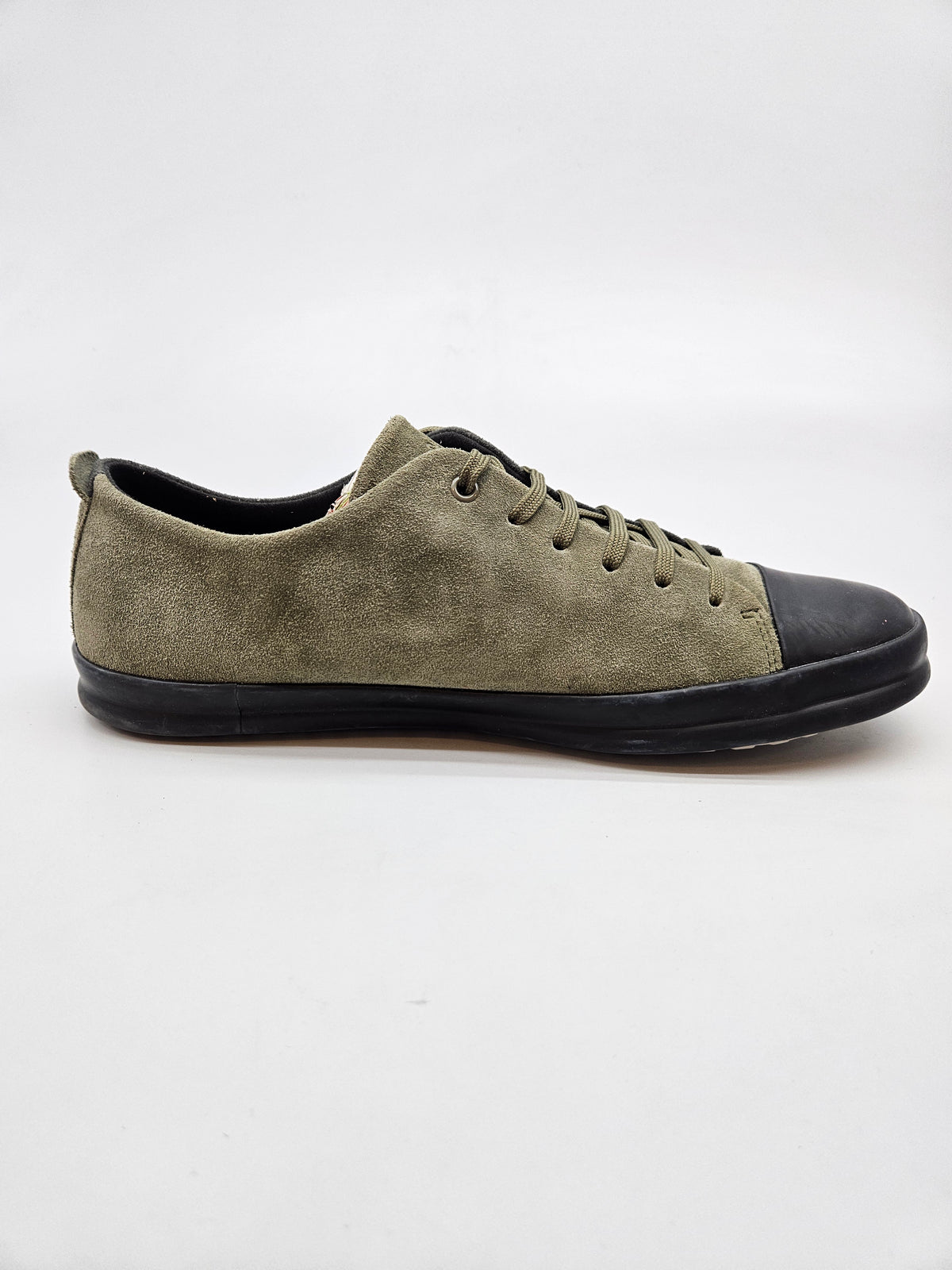 CAMPER NOVI ORIGINAL PATIKI BR 46