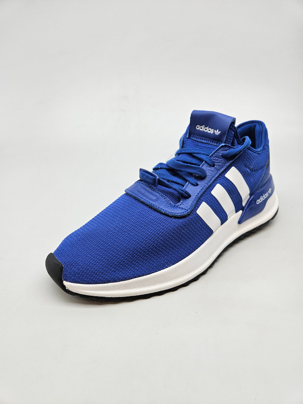 ADIDAS NOVI ORIGINAL PATIKI BR 46