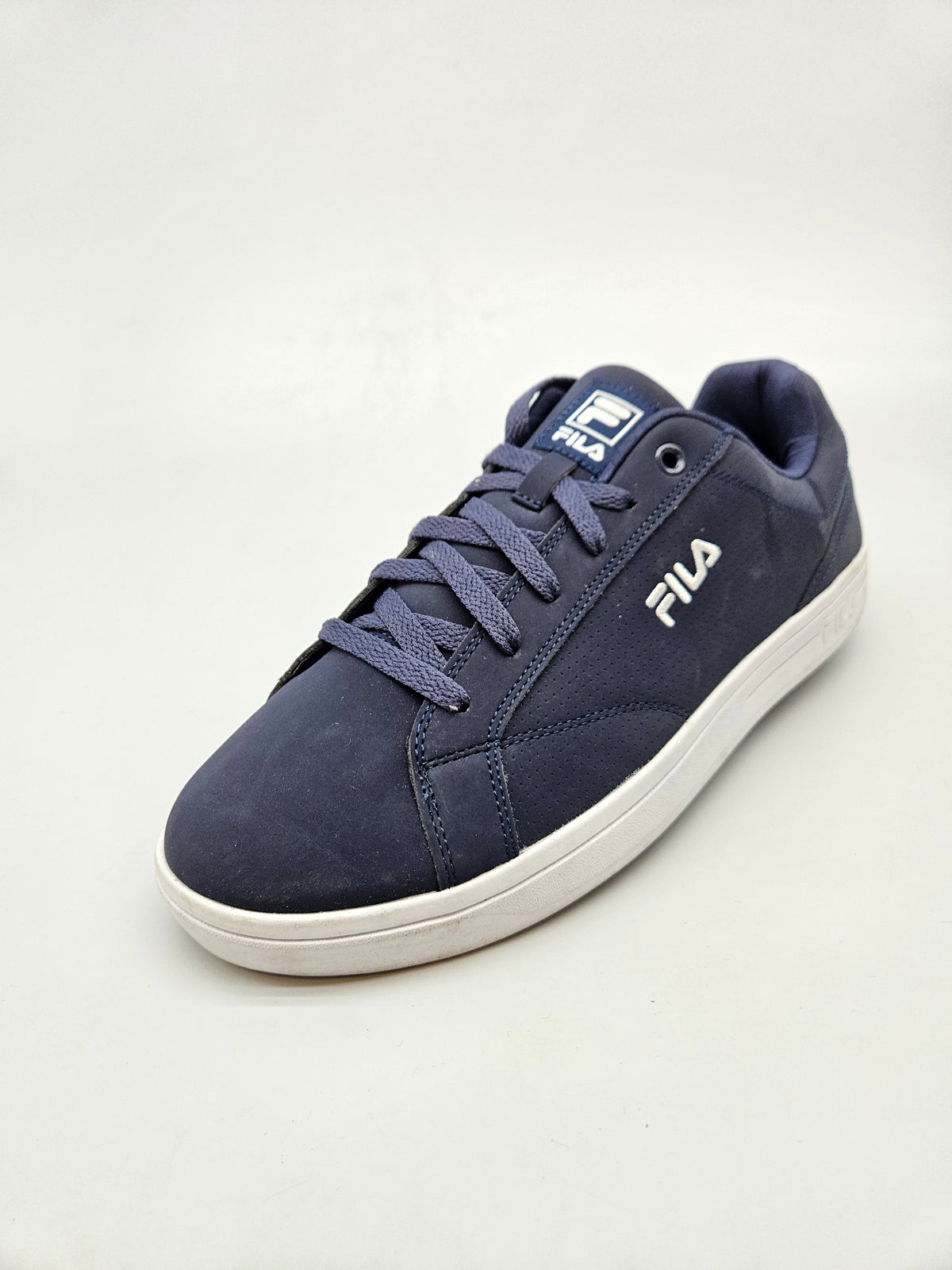 FILA NOVI ORIGINAL PATIKI BR 44