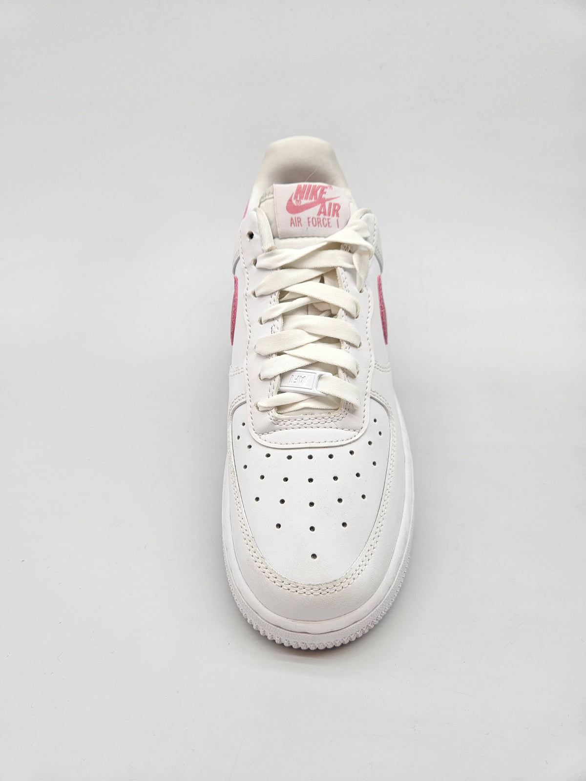NIKE NOVI ORIGINAL PATIKI BR 38.5