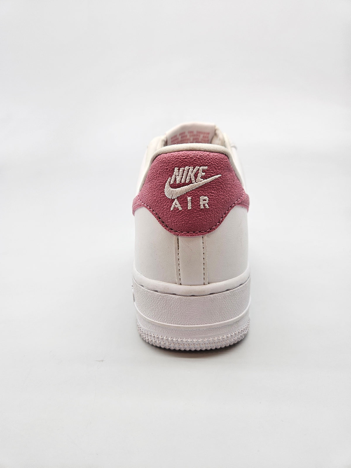 NIKE NOVI ORIGINAL PATIKI BR 38.5