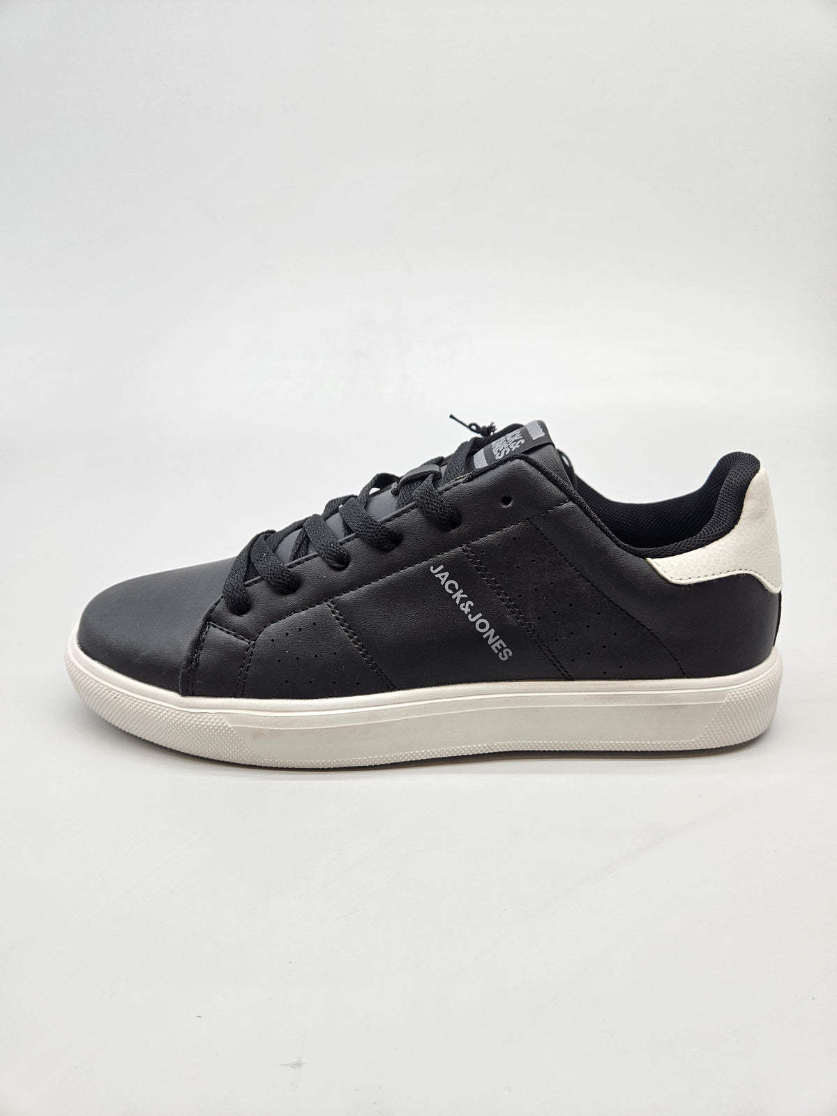 JACK JONES NOVI ORIGINAL PATIKI BR 42