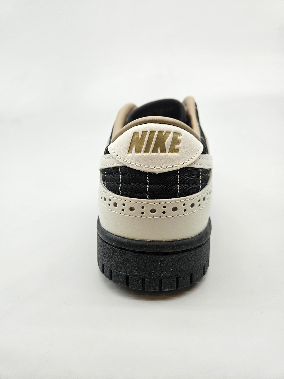 NIKE NOVI ORIGINAL PATIKI BR 41