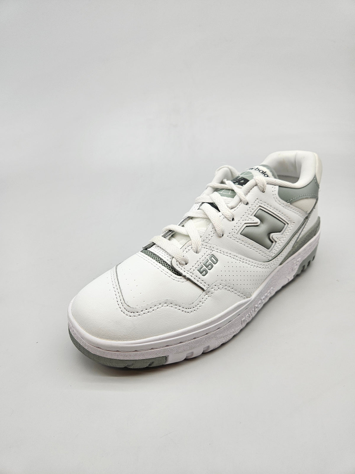 NEW BALANCE NOVI ORIGINAL PATIKI BR 40.5