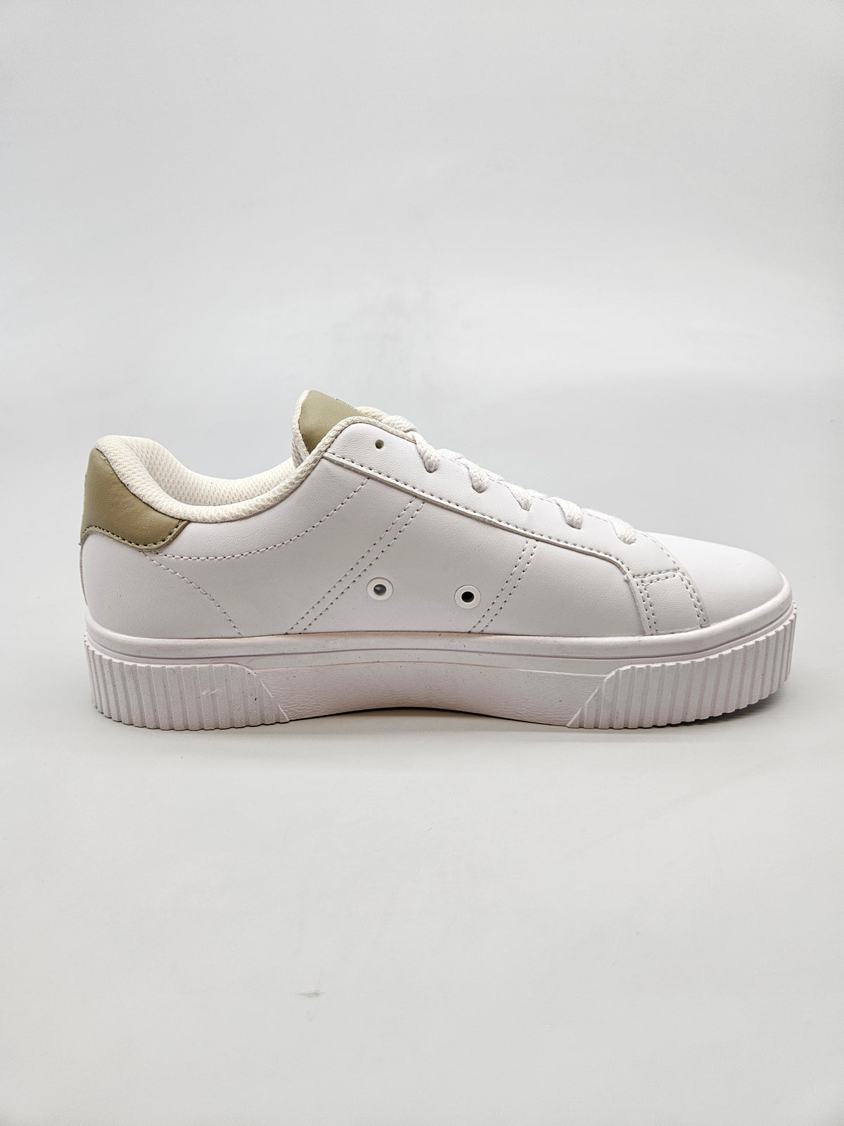 FILA NOVI ORIGINAL PATIKI BR 38