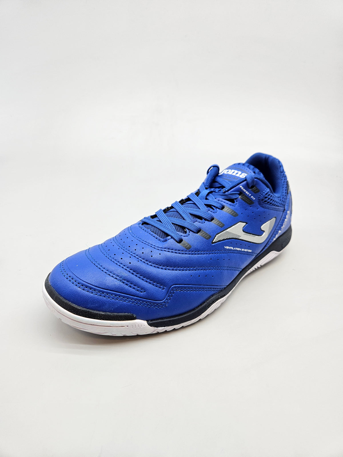 JOMA NOVI ORIGINAL PATIKI BR 44