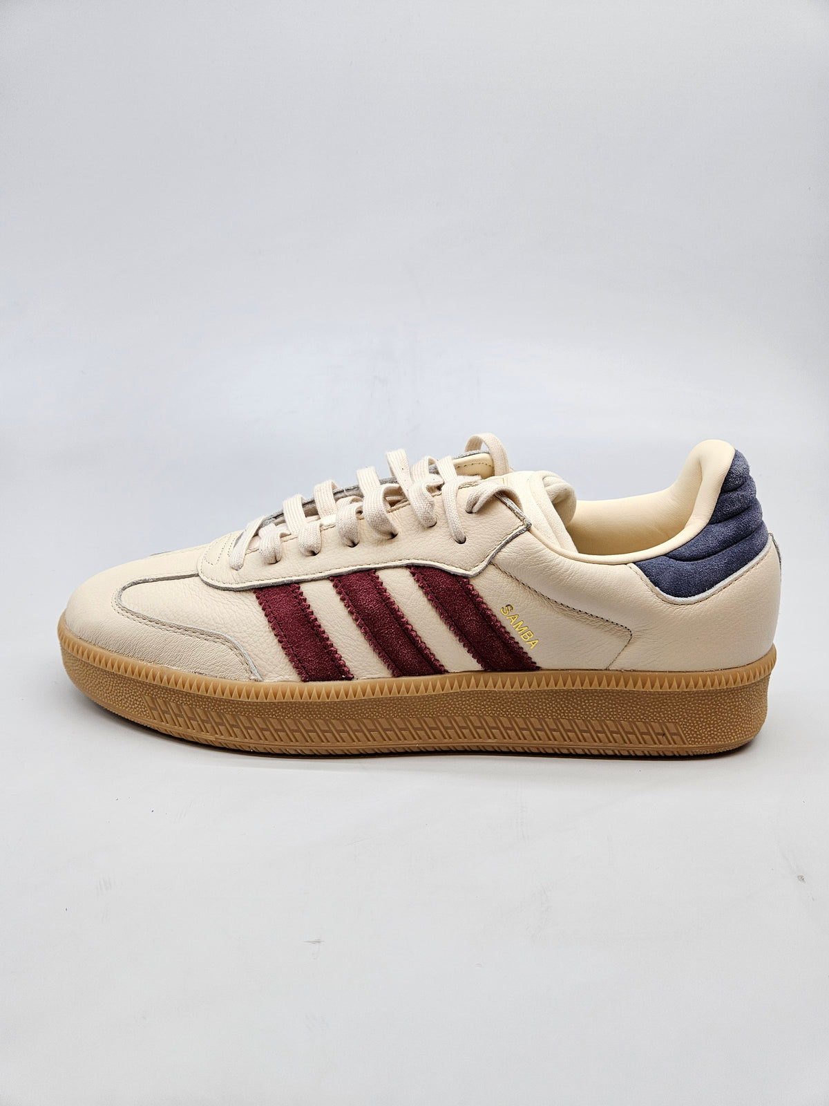 ADIDAS NOVI ORIGINAL PATIKI BR 48