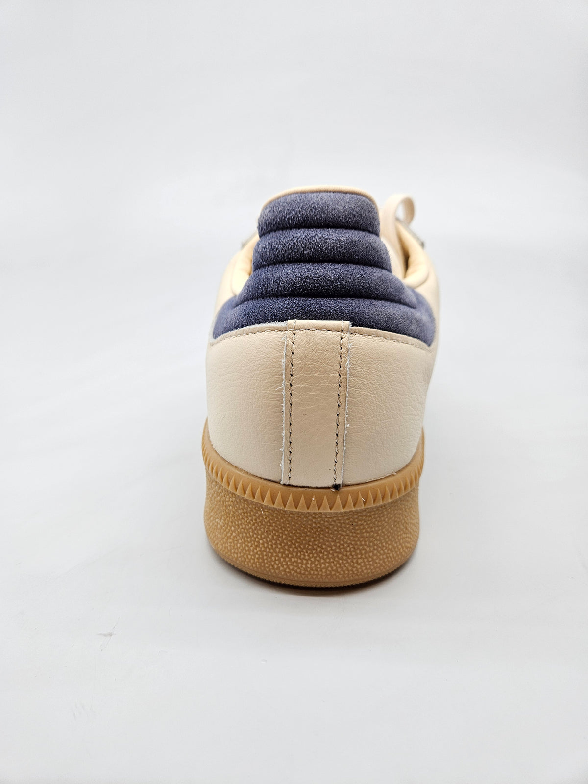 ADIDAS NOVI ORIGINAL PATIKI BR 48
