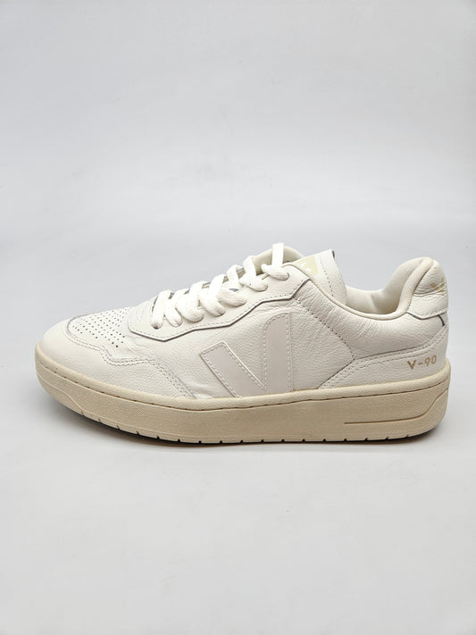VEJA NOVI ORIGINAL PATIKI BR 40