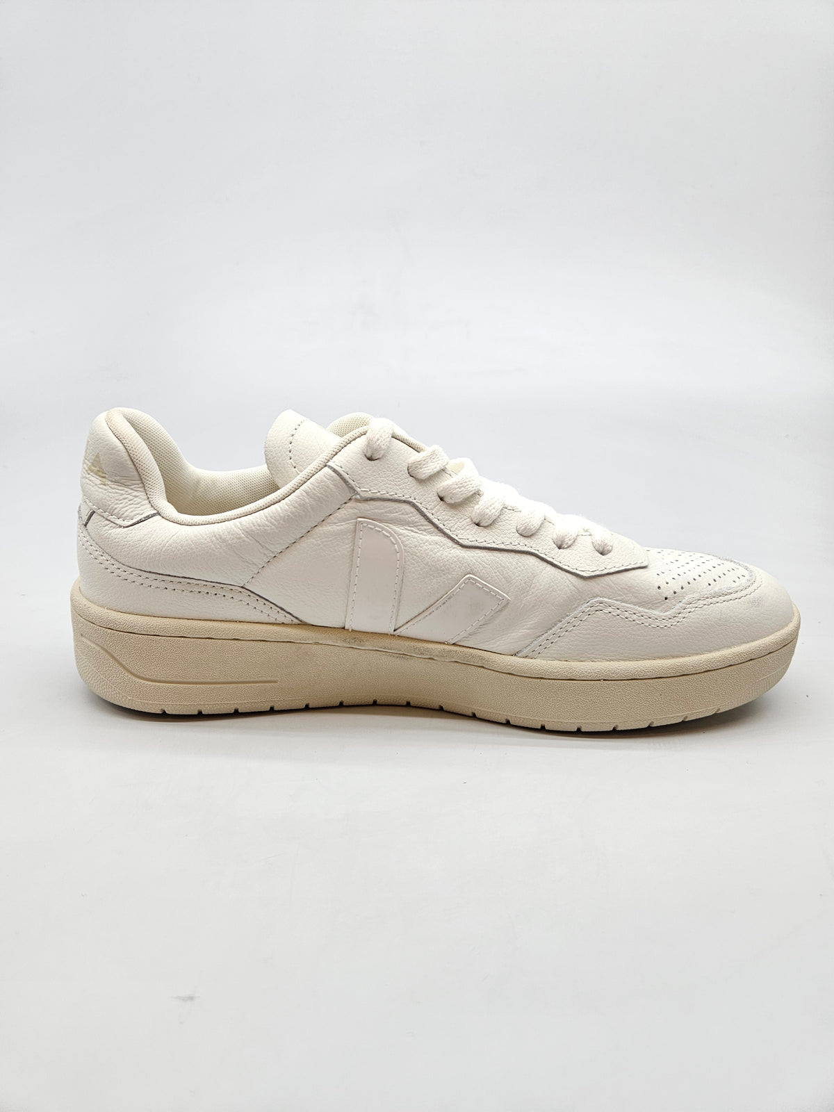 VEJA NOVI ORIGINAL PATIKI BR 40