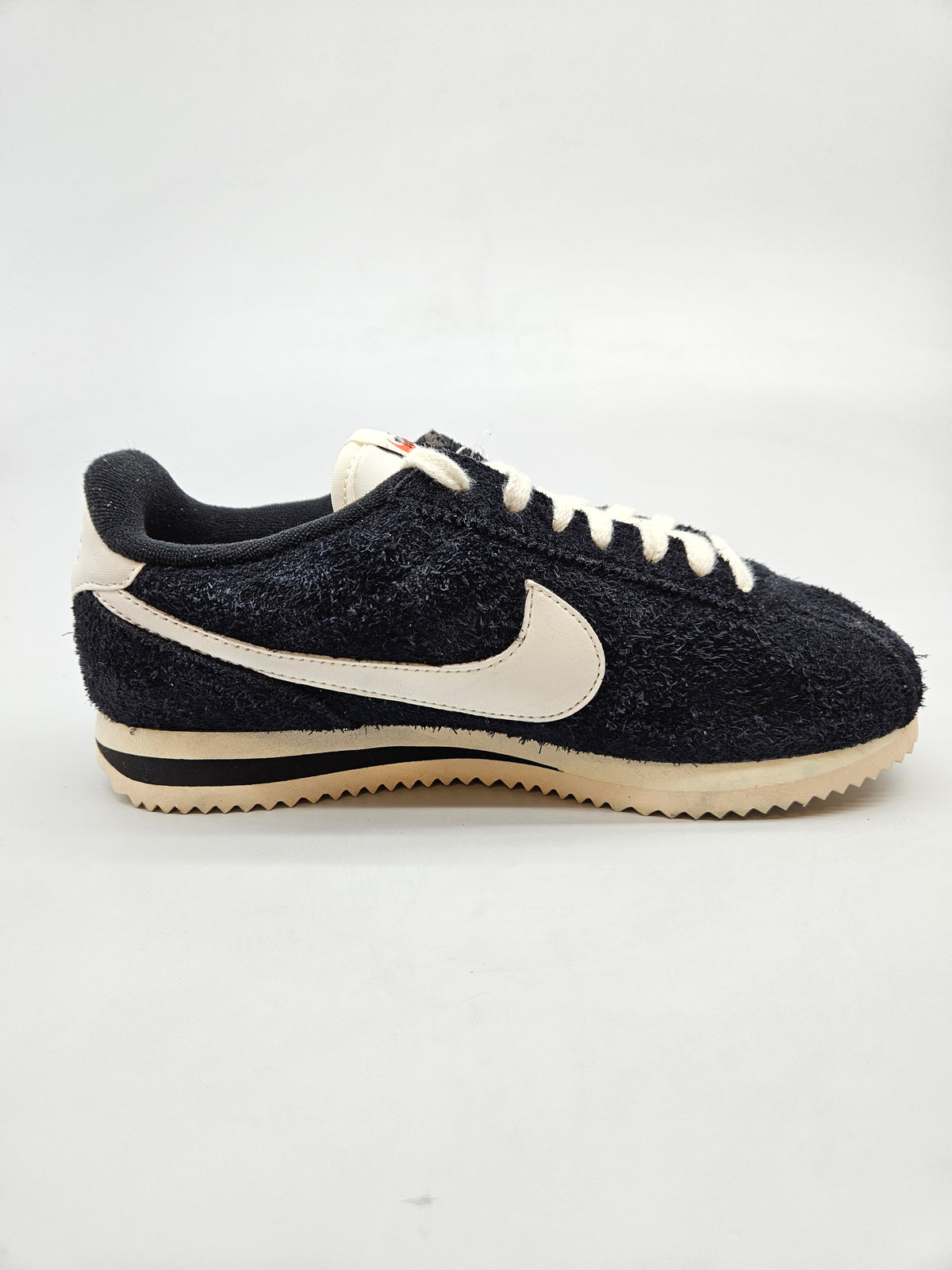 NIKE NOVI ORIGINAL PATIKI BR 37.5