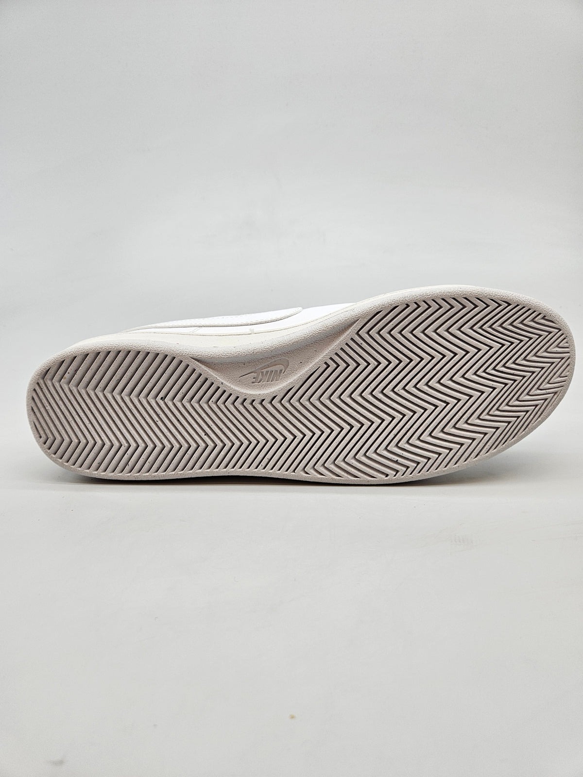 NIKE NOVI ORIGINAL PATIKI BR 44