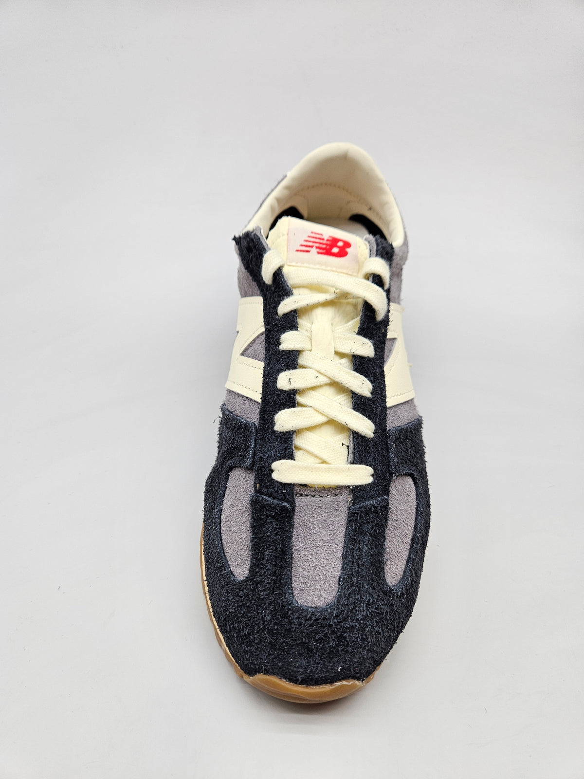 NEW BALANCE NOVI ORIGINAL PATIKI BR 40.5