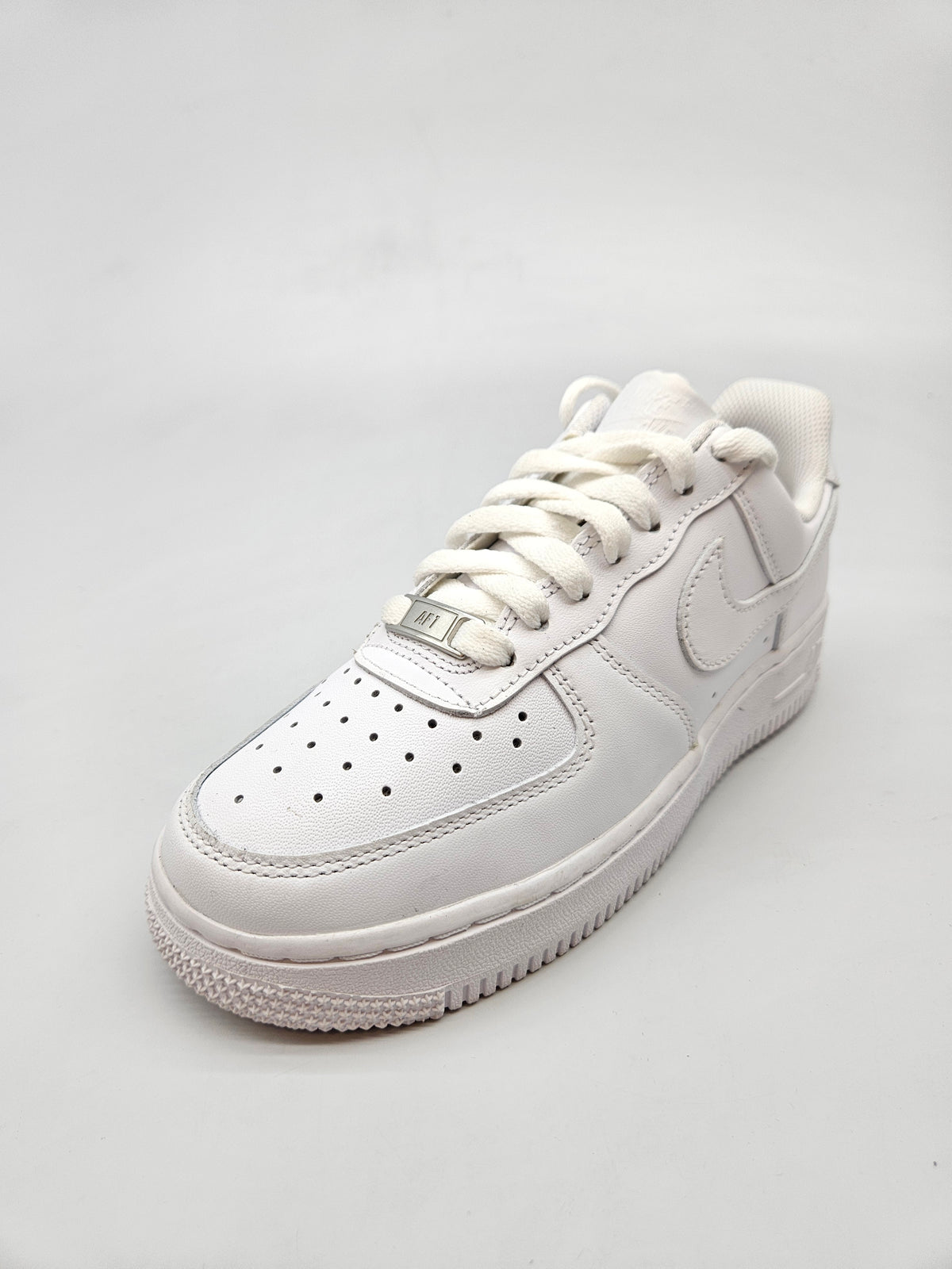NIKE AF1 NOVI ORIGINAL PATIKI BR 36