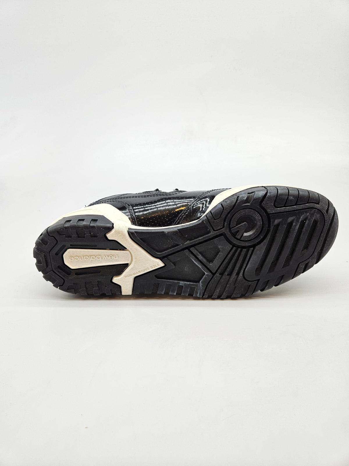 NEW BALANCE NOVI ORIGINAL PATIKI BR 41.5